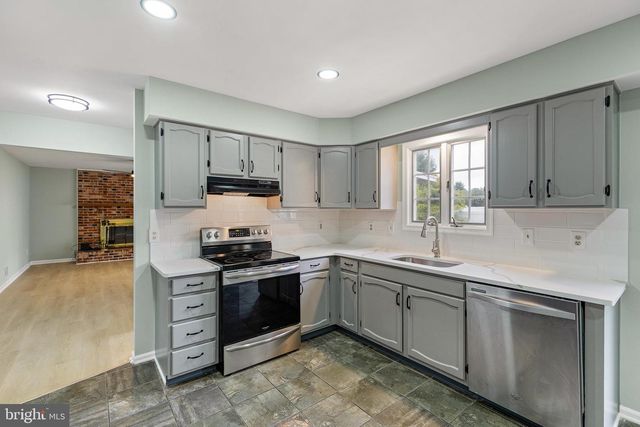 18 SUMAC CT, Newark, DE 19702
