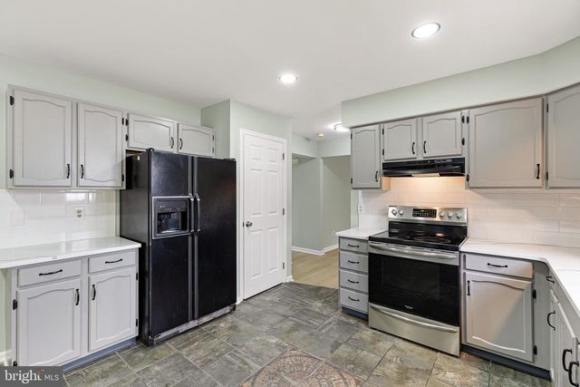 18 SUMAC CT, Newark, DE 19702