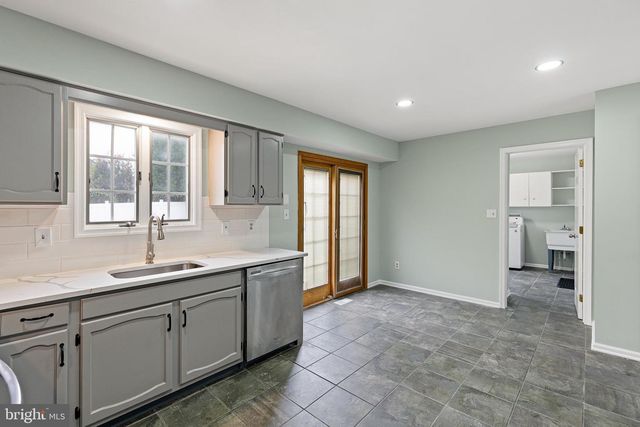 18 SUMAC CT, Newark, DE 19702
