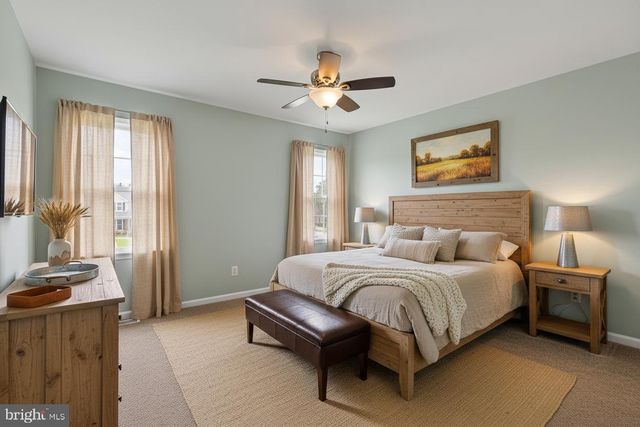 18 SUMAC CT, Newark, DE 19702