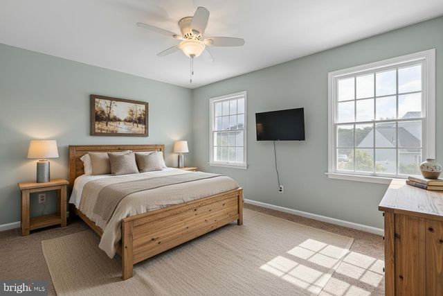 18 SUMAC CT, Newark, DE 19702