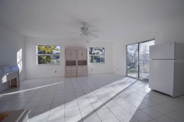 5952 52ND AVENUE N, Kenneth City, FL 33709