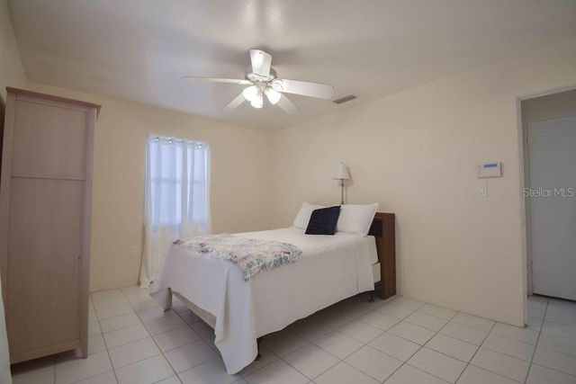 5952 52ND AVENUE N, Kenneth City, FL 33709