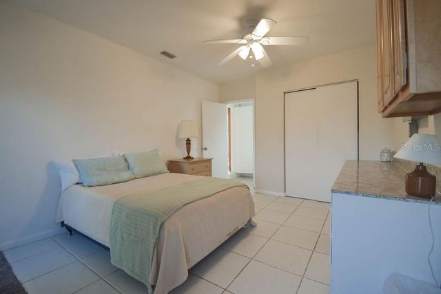 5952 52ND AVENUE N, Kenneth City, FL 33709