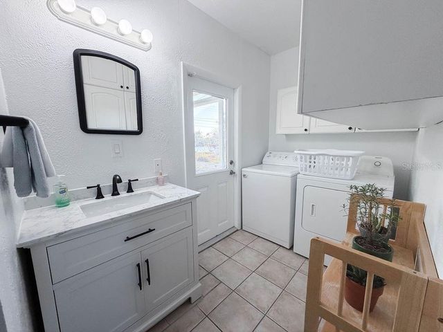 5952 52ND AVENUE N, Kenneth City, FL 33709