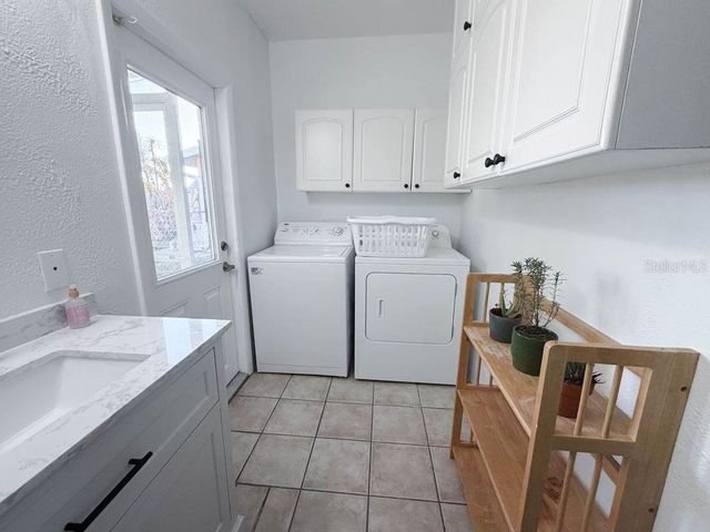 5952 52ND AVENUE N, Kenneth City, FL 33709