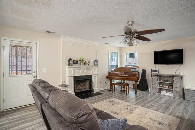 3954 Riverside Parkway, Decatur, GA 30034