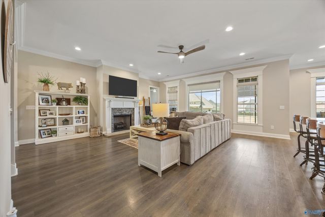 8213 Nantucket Circle, Owens Cross Roads, AL 35763