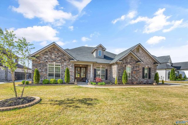 8213 Nantucket Circle, Owens Cross Roads, AL 35763