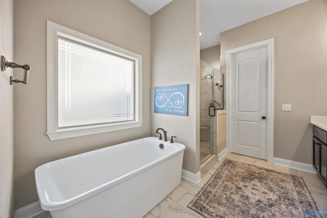 8213 Nantucket Circle, Owens Cross Roads, AL 35763