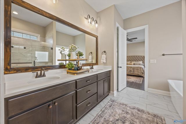 8213 Nantucket Circle, Owens Cross Roads, AL 35763