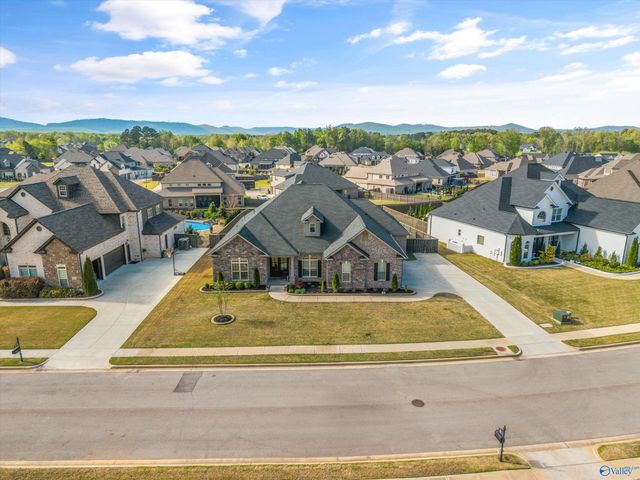 8213 Nantucket Circle, Owens Cross Roads, AL 35763