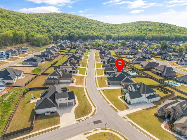 8213 Nantucket Circle, Owens Cross Roads, AL 35763