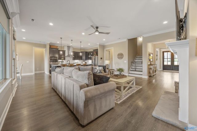 8213 Nantucket Circle, Owens Cross Roads, AL 35763