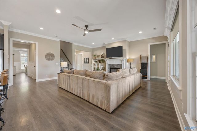 8213 Nantucket Circle, Owens Cross Roads, AL 35763