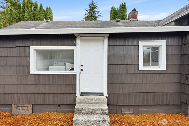8421 S D Street S, Tacoma, WA 98444