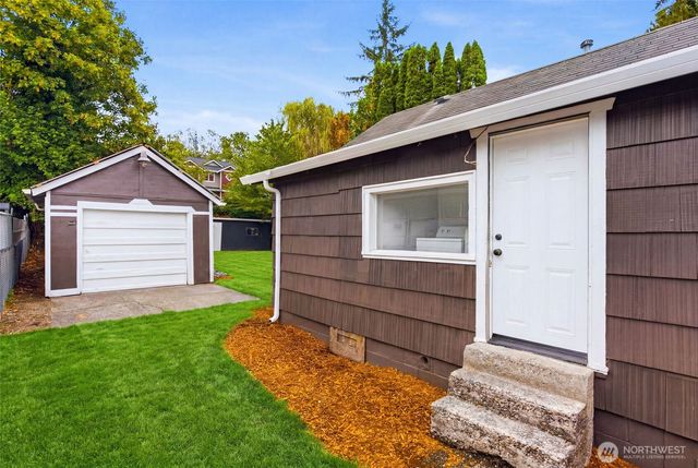 8421 S D Street S, Tacoma, WA 98444
