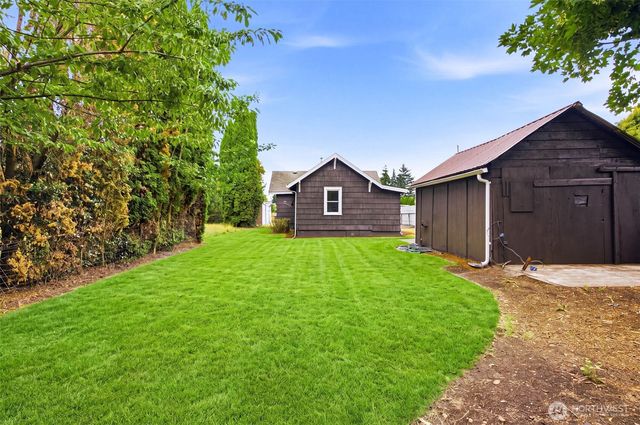 8421 S D Street S, Tacoma, WA 98444
