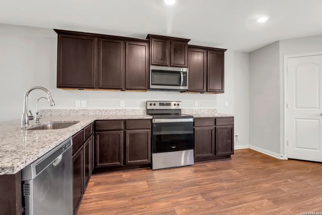 3885 NORTHAVEN TRL, New Braunfels, TX 78132
