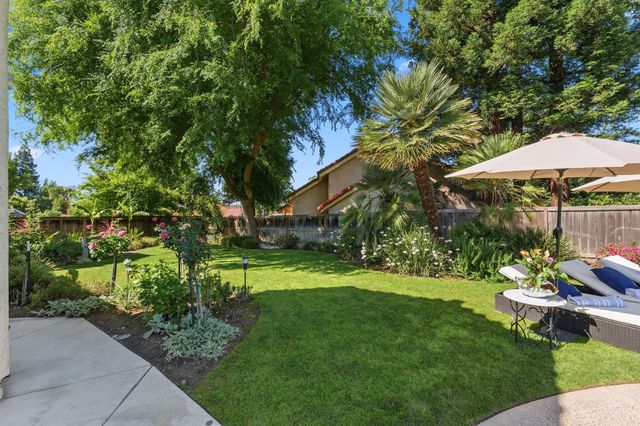 7273 N Durant Avenue, Fresno, CA 93711