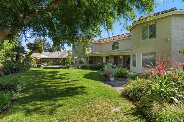 7273 N Durant Avenue, Fresno, CA 93711