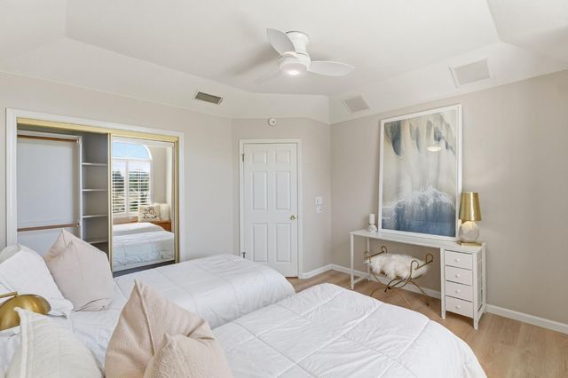 7273 N Durant Avenue, Fresno, CA 93711