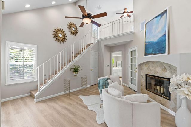 7273 N Durant Avenue, Fresno, CA 93711