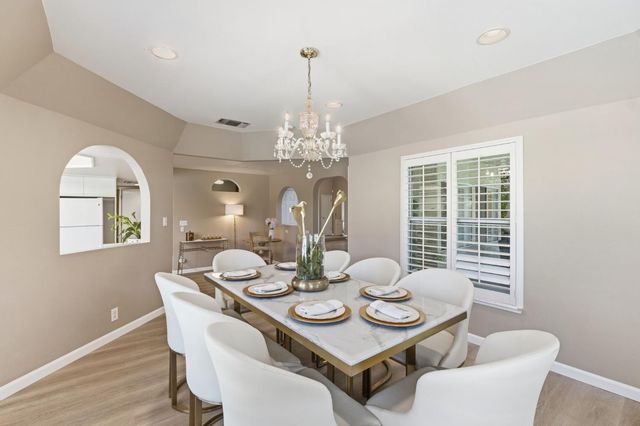7273 N Durant Avenue, Fresno, CA 93711