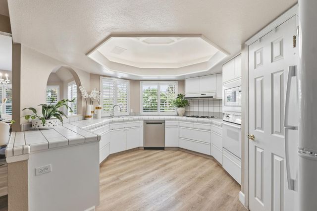 7273 N Durant Avenue, Fresno, CA 93711