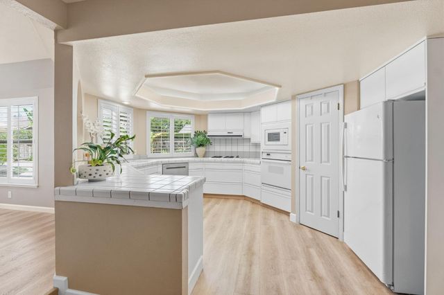 7273 N Durant Avenue, Fresno, CA 93711