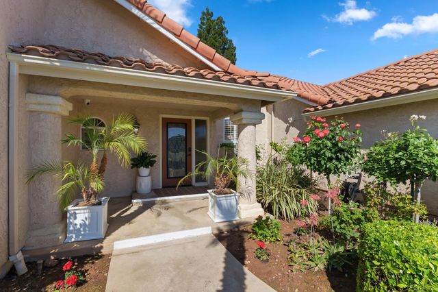 7273 N Durant Avenue, Fresno, CA 93711