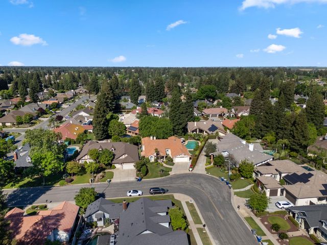 7273 N Durant Avenue, Fresno, CA 93711