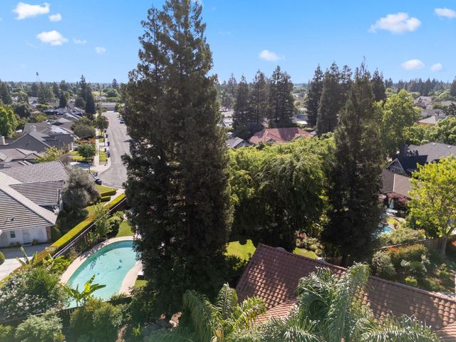 7273 N Durant Avenue, Fresno, CA 93711