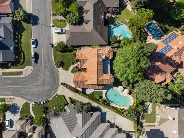 7273 N Durant Avenue, Fresno, CA 93711