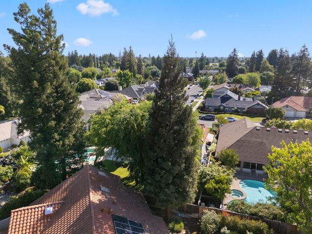 7273 N Durant Avenue, Fresno, CA 93711