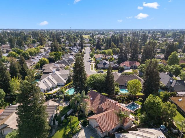 7273 N Durant Avenue, Fresno, CA 93711