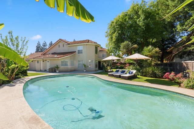 7273 N Durant Avenue, Fresno, CA 93711
