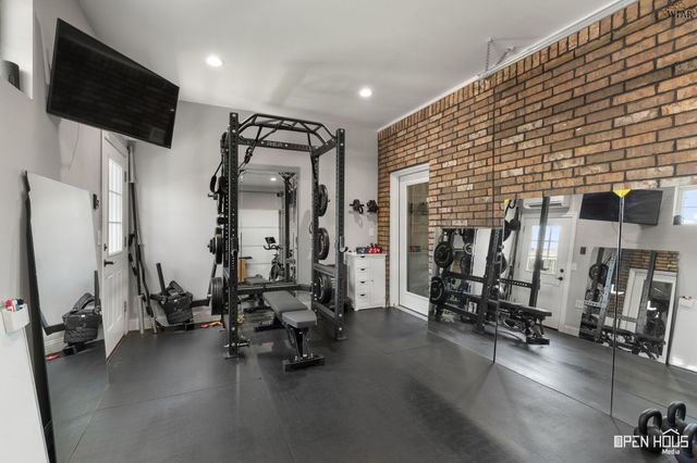 2 GOLDENROD COURT, Wichita Falls, TX 76308