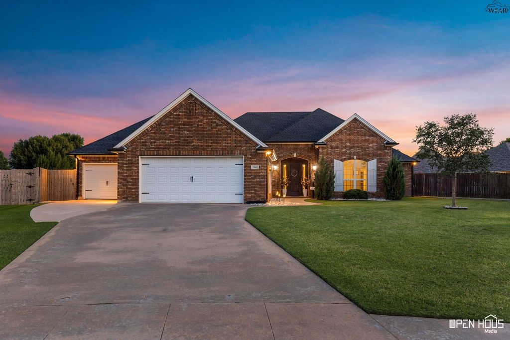 2 GOLDENROD COURT, Wichita Falls, TX 76308