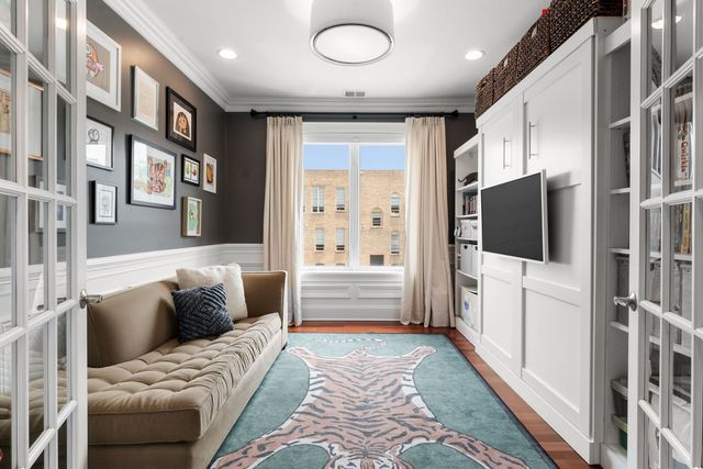 744 W Belmont Avenue 2F, Chicago, IL 60657