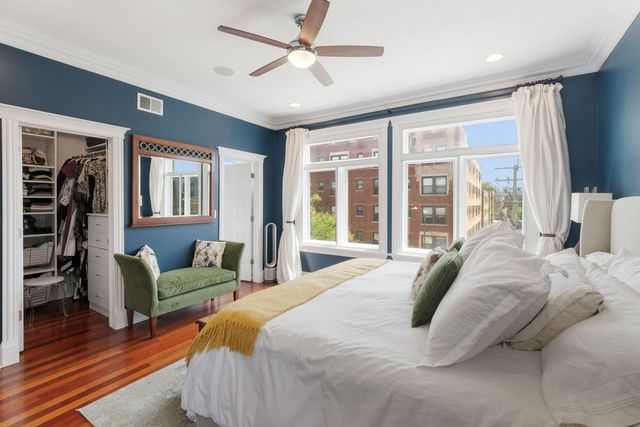744 W Belmont Avenue 2F, Chicago, IL 60657