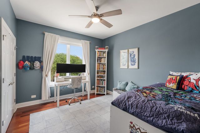 744 W Belmont Avenue 2F, Chicago, IL 60657