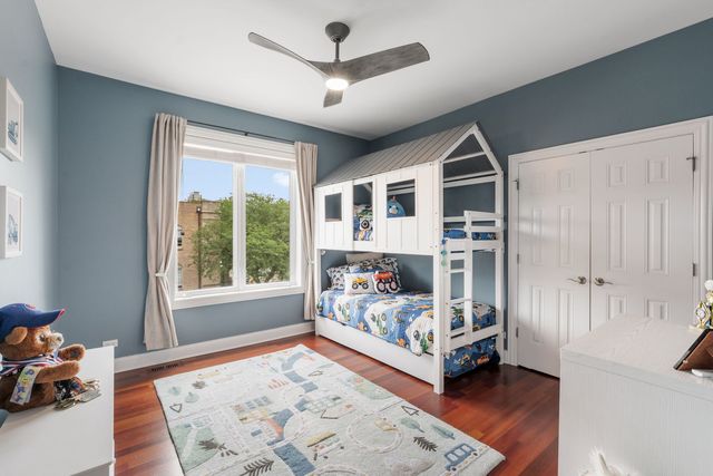 744 W Belmont Avenue 2F, Chicago, IL 60657
