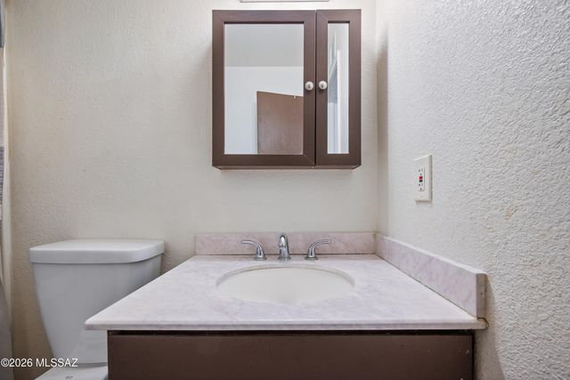 775 E Country Club Drive, Benson, AZ 85602