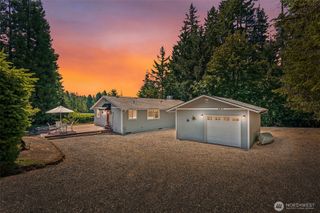 240 N Duckabush Drive E, Hoodsport, WA 98548