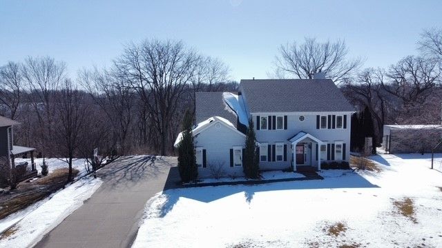 2800 Jordan Grove, West Des Moines, IA 50265