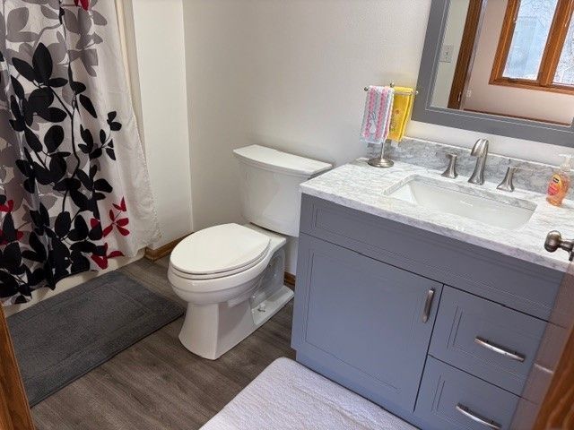 2800 Jordan Grove, West Des Moines, IA 50265