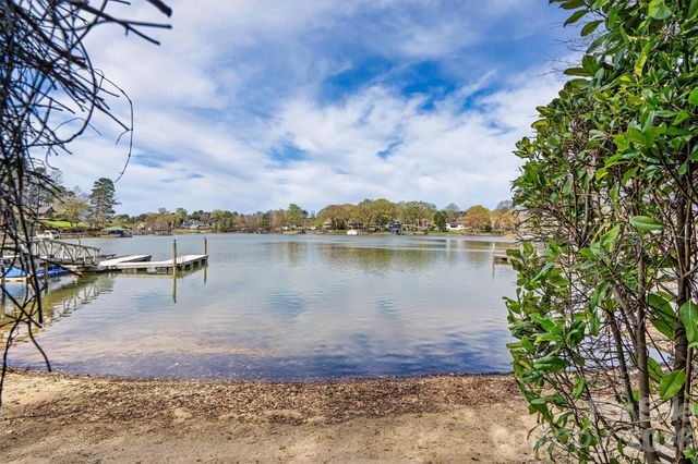 140 Shady Cove Road, Troutman, NC 28166