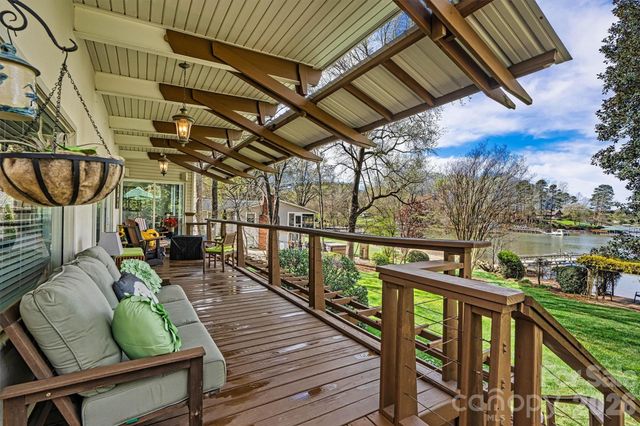 140 Shady Cove Road, Troutman, NC 28166