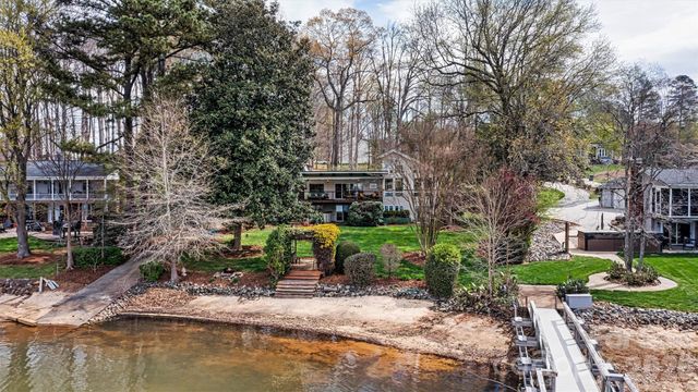 140 Shady Cove Road, Troutman, NC 28166